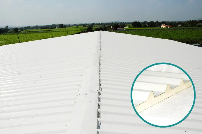 PUF insulated roofing PUF insulated roofing with trapezoidal GIPP sheet