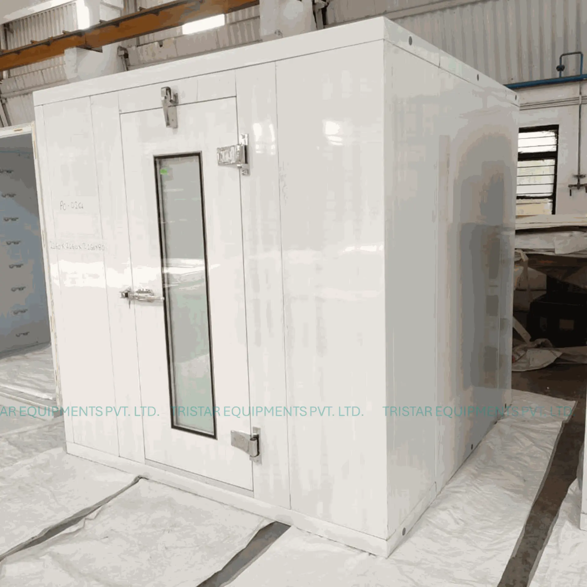 PUF Panel insulated room with door accessories - hinges, door handle, and large glass view window PUF Panel insulated room with door accessories - hinges, door handle, and large glass view window