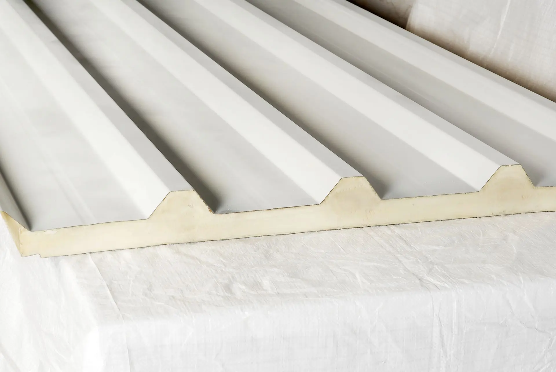 PUF Insulated roofing panel - trapezoidal profile PUF Insulated roofing panel - trapezoidal profile